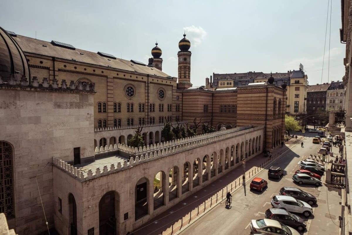 New A C Studio With View Of The Synagogue ブダペスト エクステリア 写真